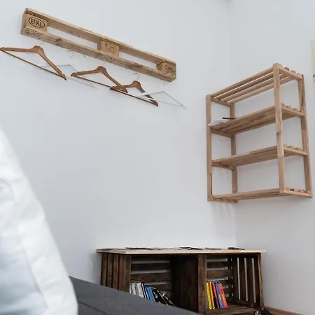 Cozy & Quiet Close To Hauptbahnhof * 格拉茨