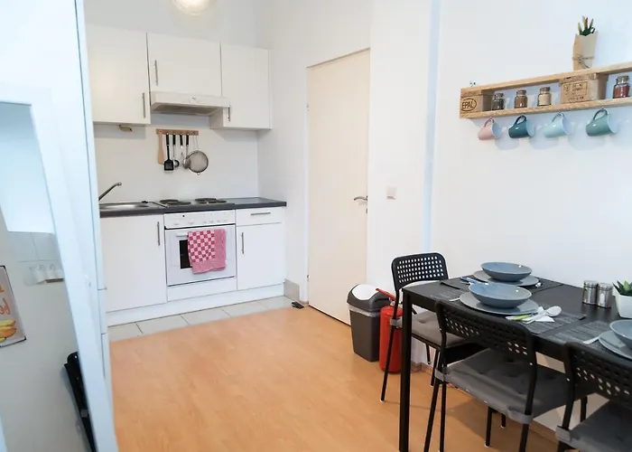 Cozy & Quiet Close To Hauptbahnhof شقة